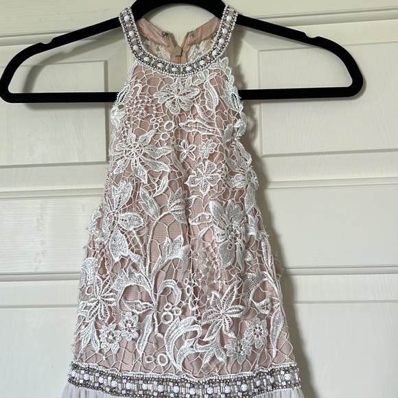 Dress - Picture 2 of 8